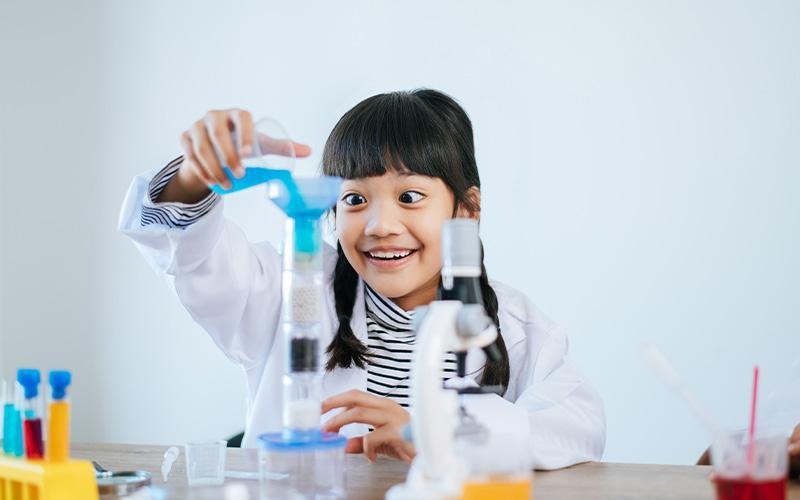 Exploding the Myths: What Chemistry Tuition Really Looks Like Today