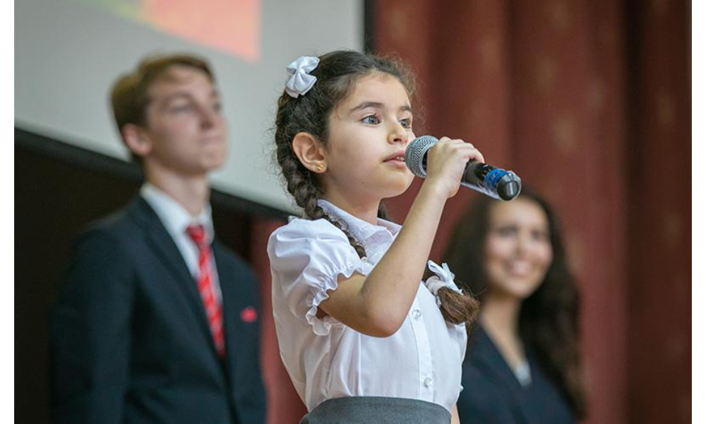 What Parents Should Know Before Signing Up Their Child for Public Speaking Lessons